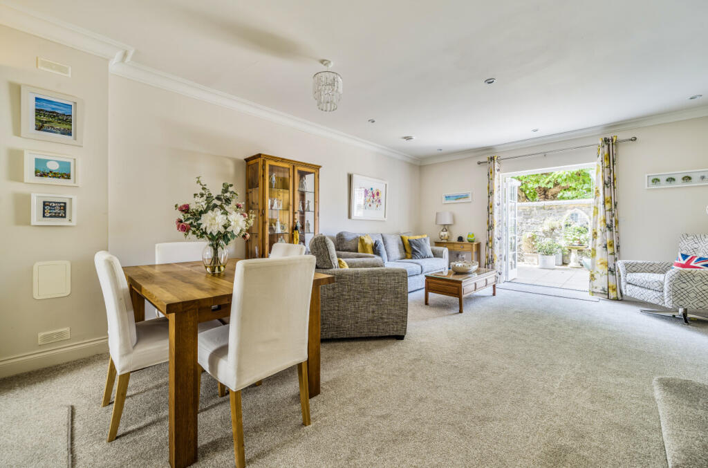 1346933-7-68b97b3...