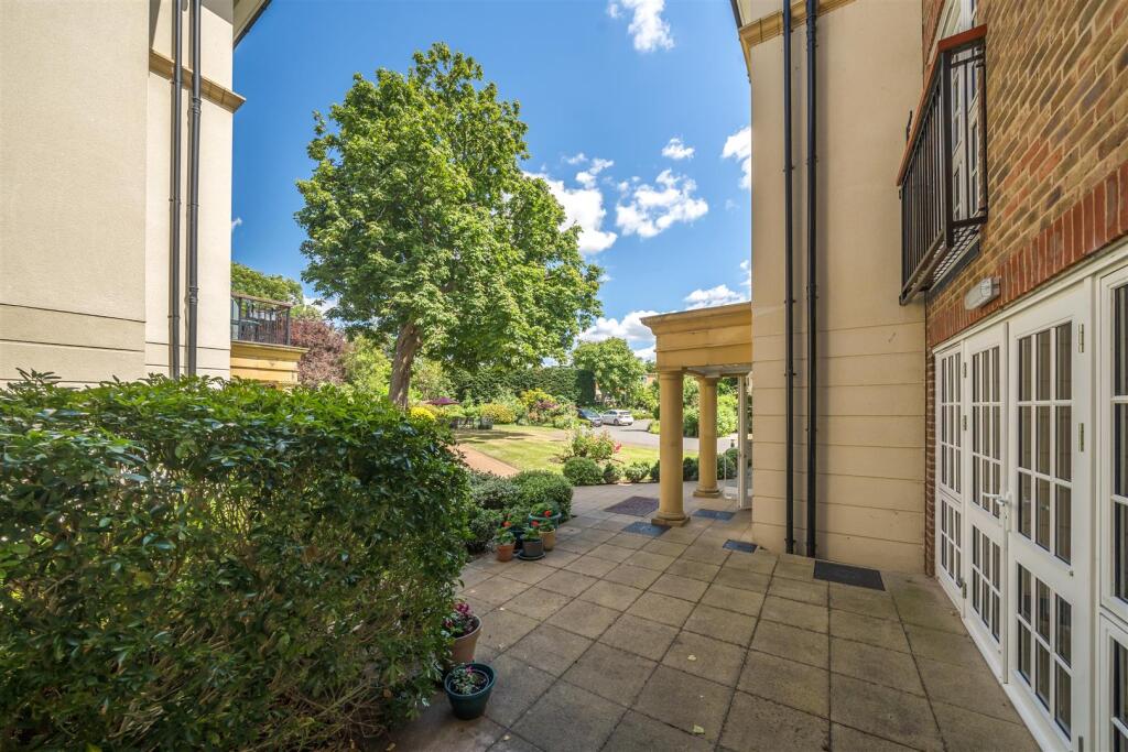 Owners Patio.jpg