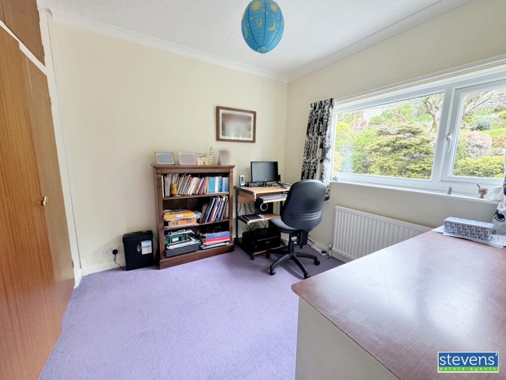 image00004_blurred (2)o