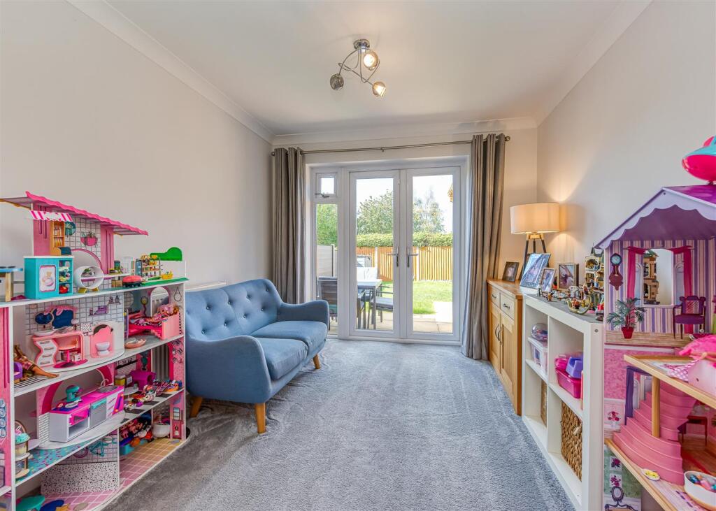 49 Penleigh Gardens-Playroom.jpg
