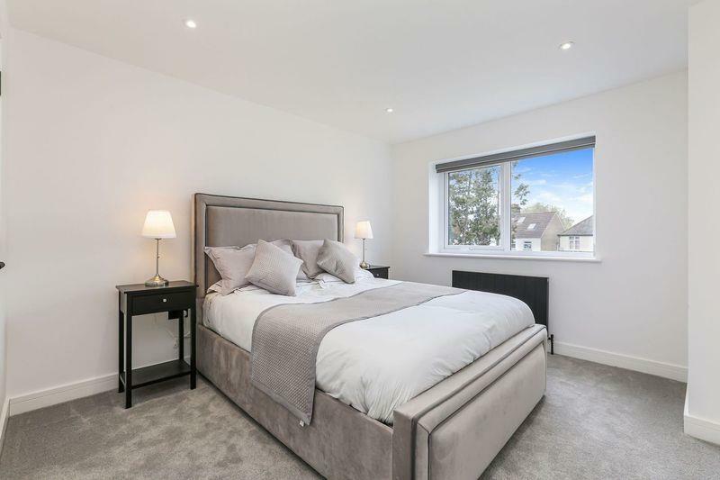 bedroom 2.jpeg