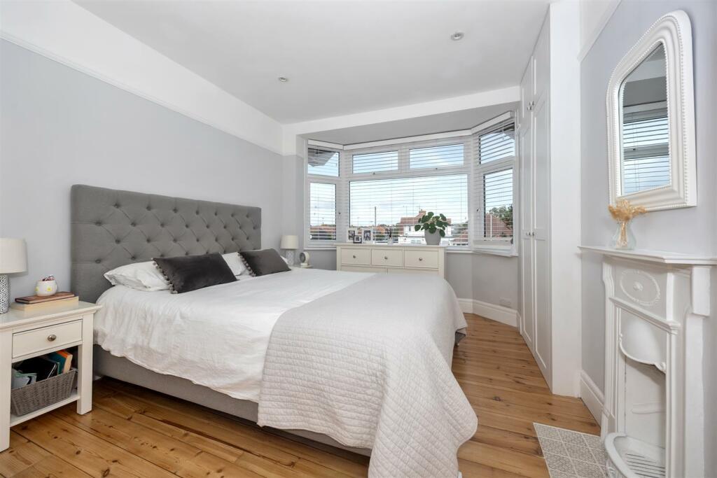 Pavillion Road, 77-002.jpg