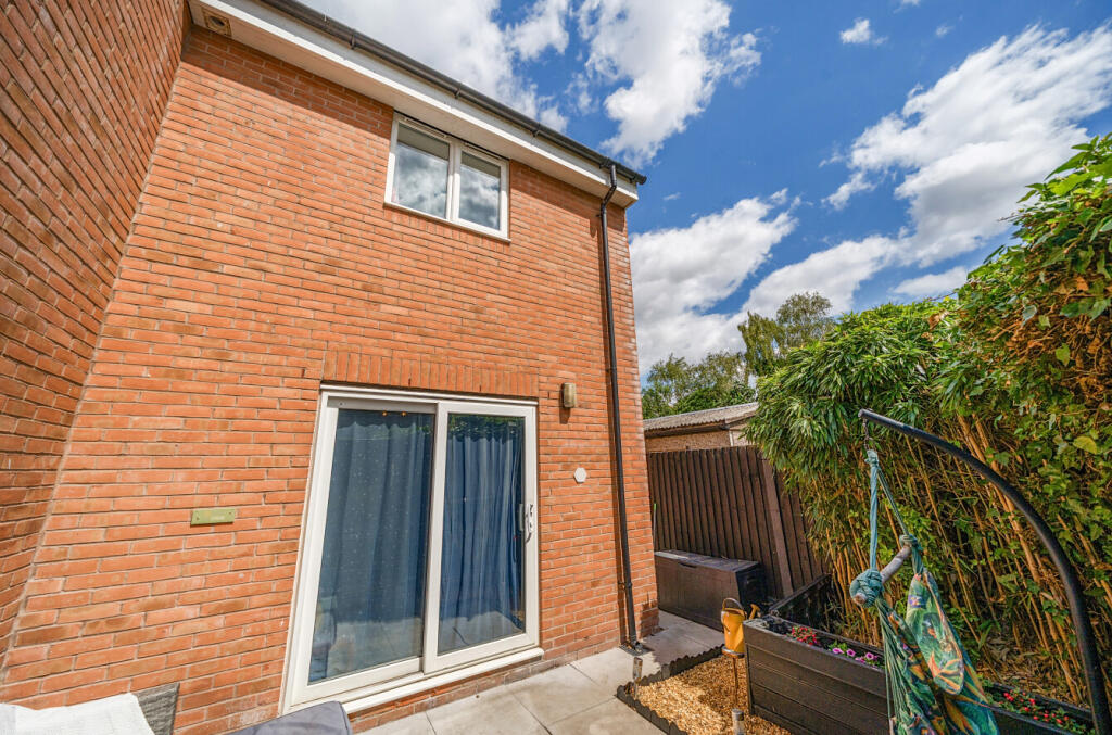 1315831-17-686bd1...