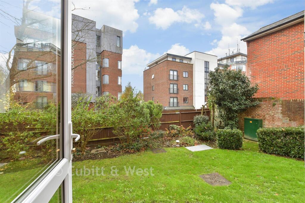 External Lifestyle Photograph