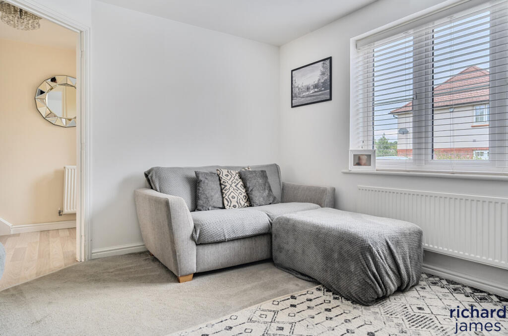 6cdb40bd2fb24093b6ee685d7cb56536