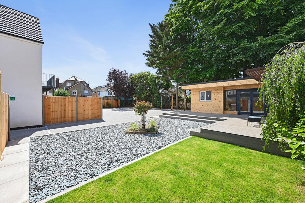 CS - 144 Hagden Lane - Garden6 (1).JPG