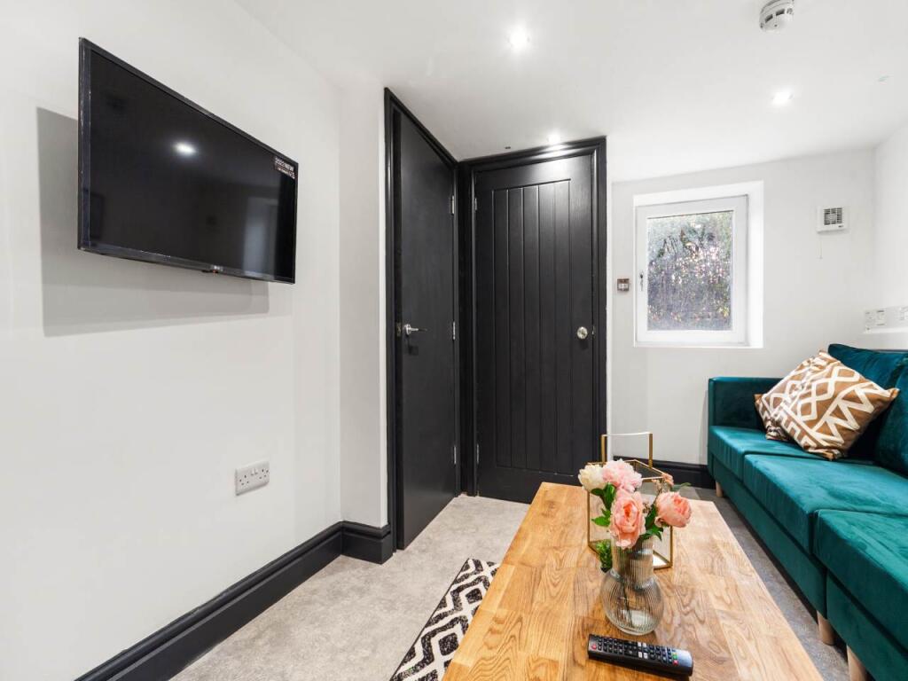 264StanningleyRoad-3