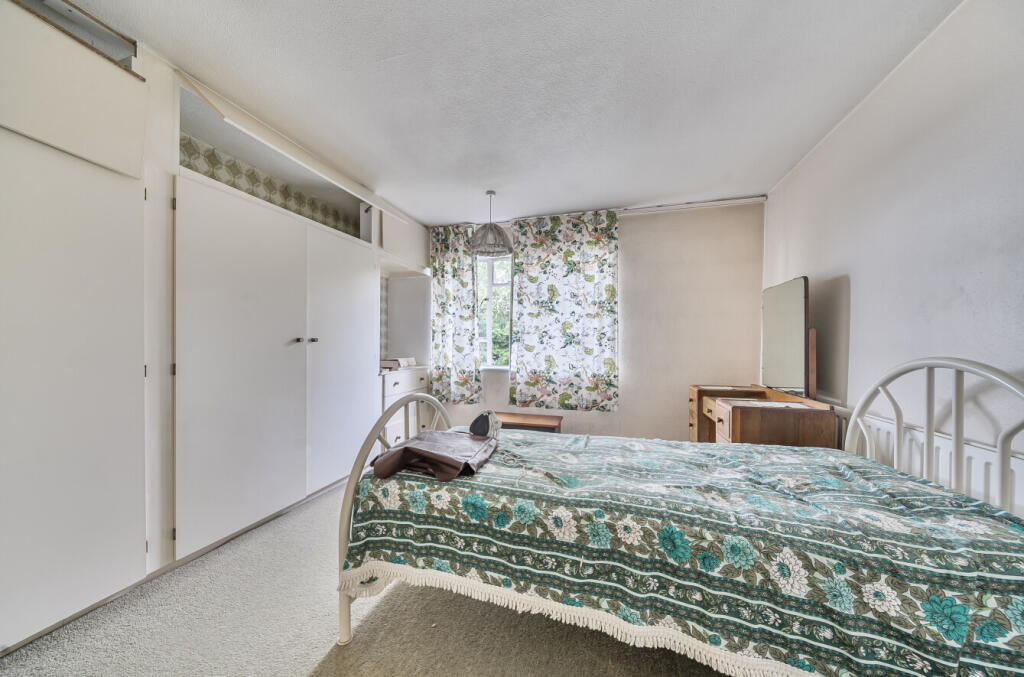 1346134-9-68b1f12...