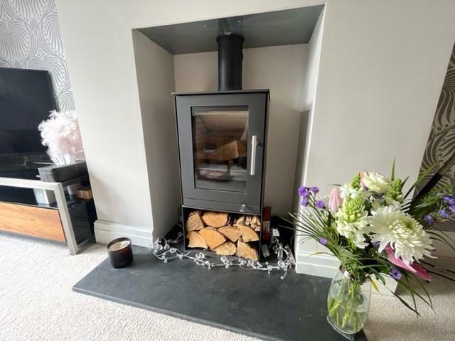 Lounge Fireplace Feature