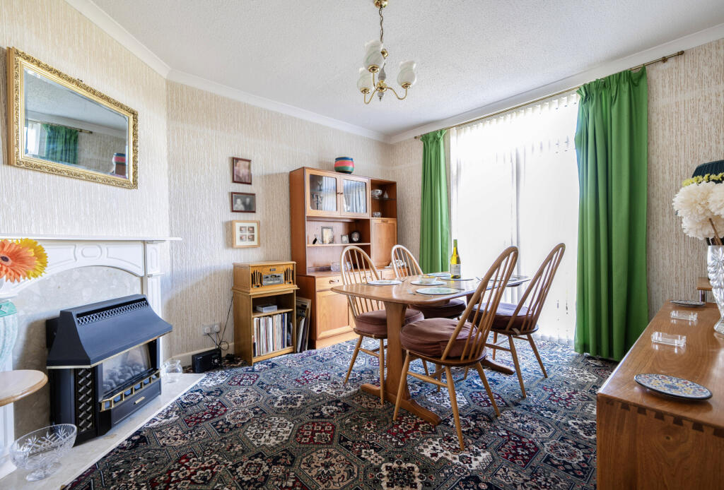 1345743-8-68b84ef...