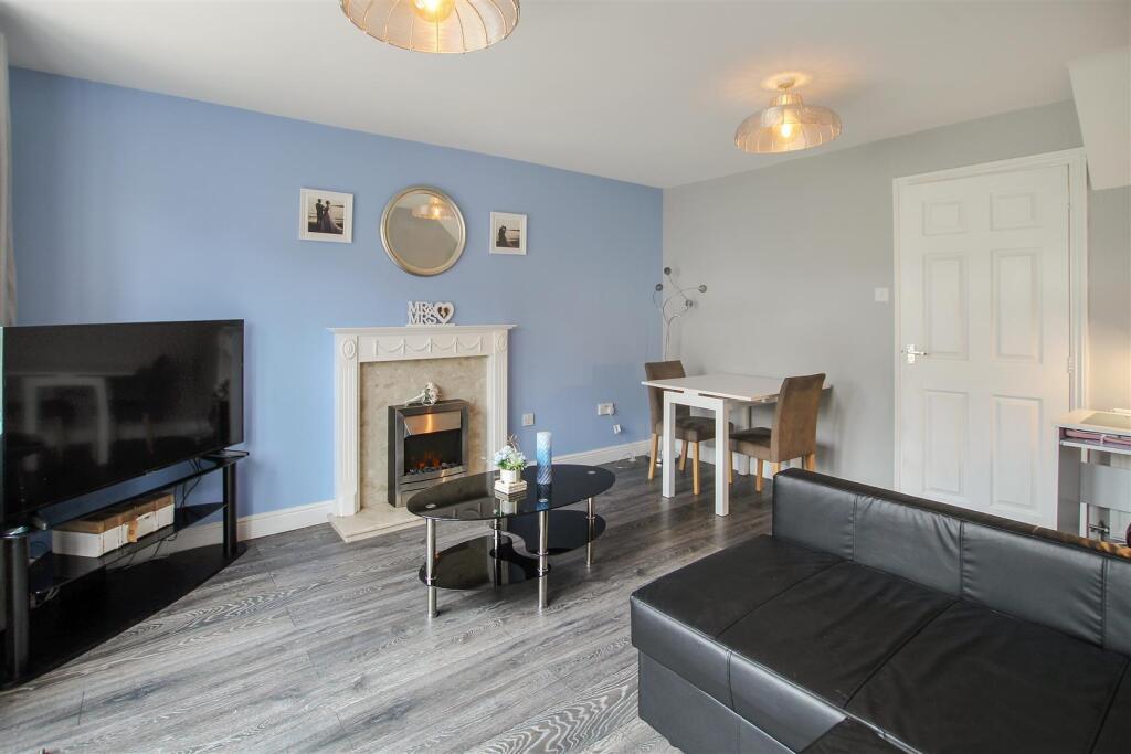 Lounge Diner (2).jpg