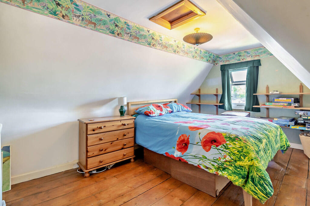 8646346-interior1...