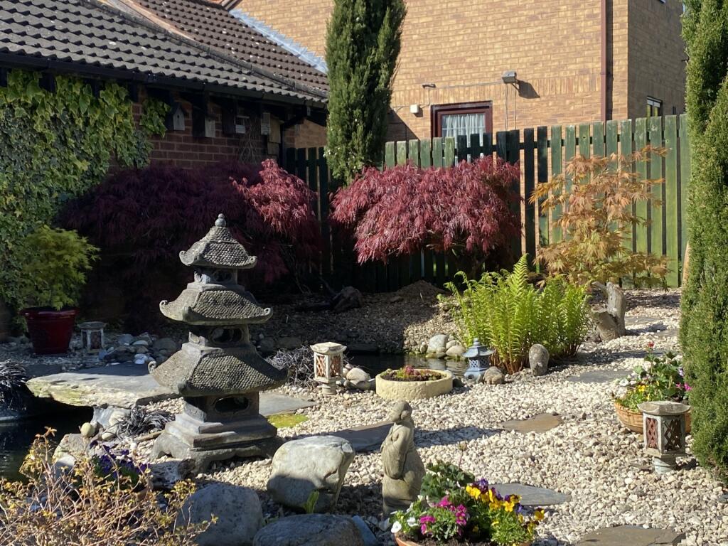 32. Summer Garden