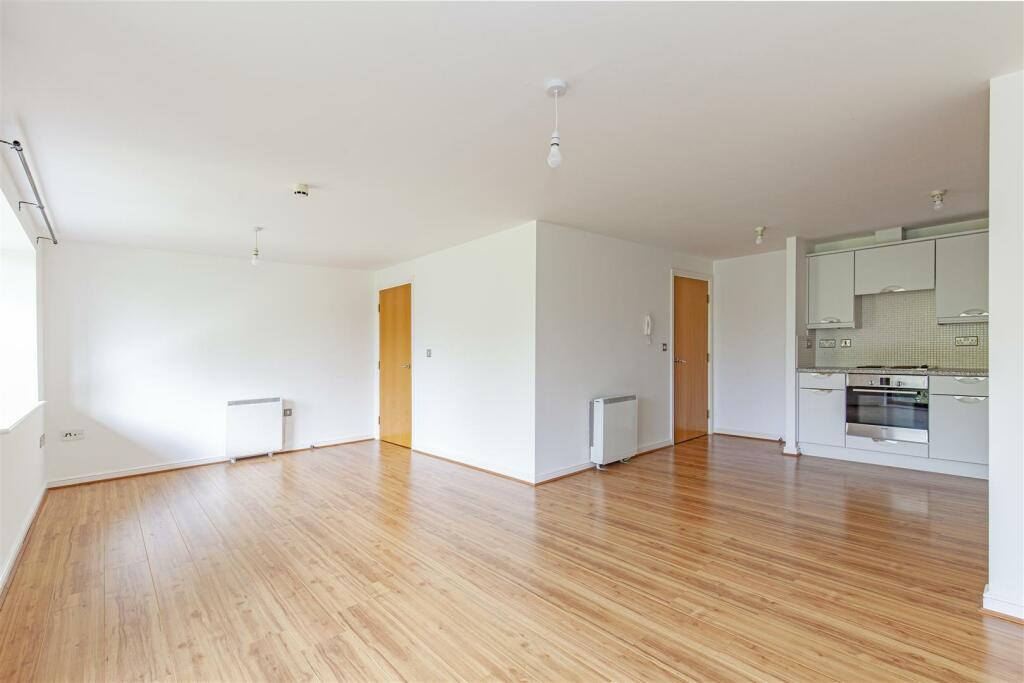 Open Plan Reception Room