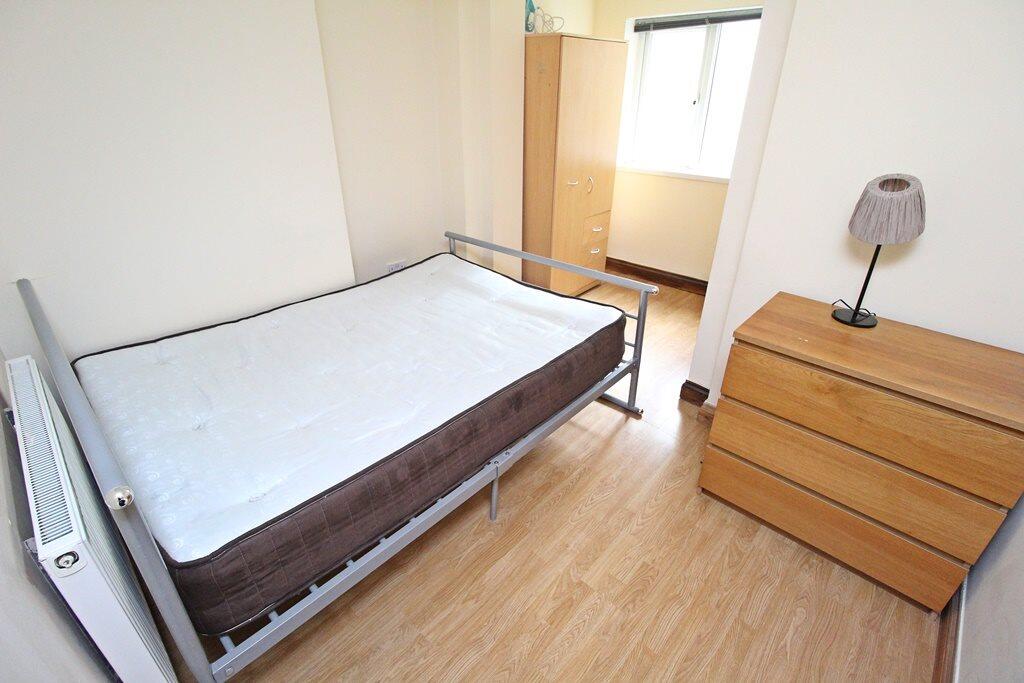 Bedroom (2)