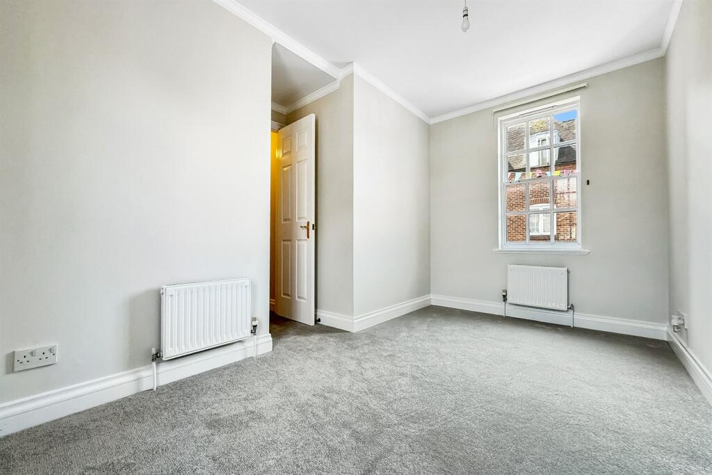 Main Bedroom