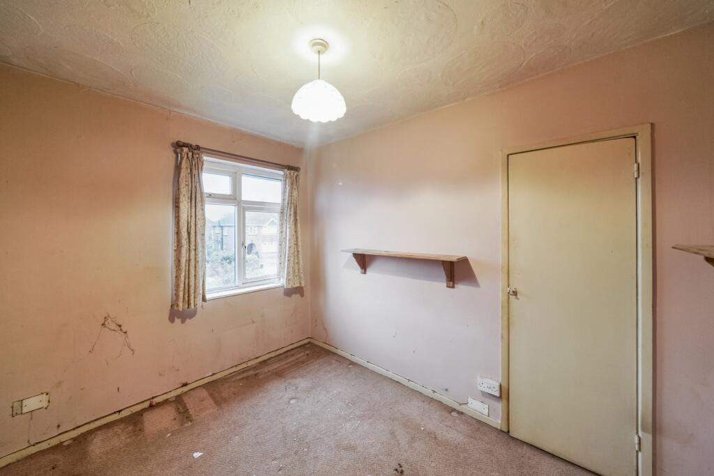 10 Hudson Rd, Hayes, Middlesex, UB3 5EL