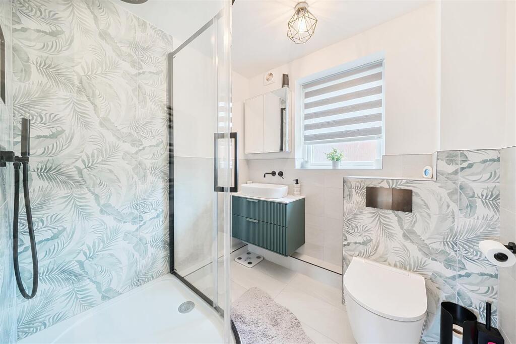 Pahang Place - Bathroom.jpg