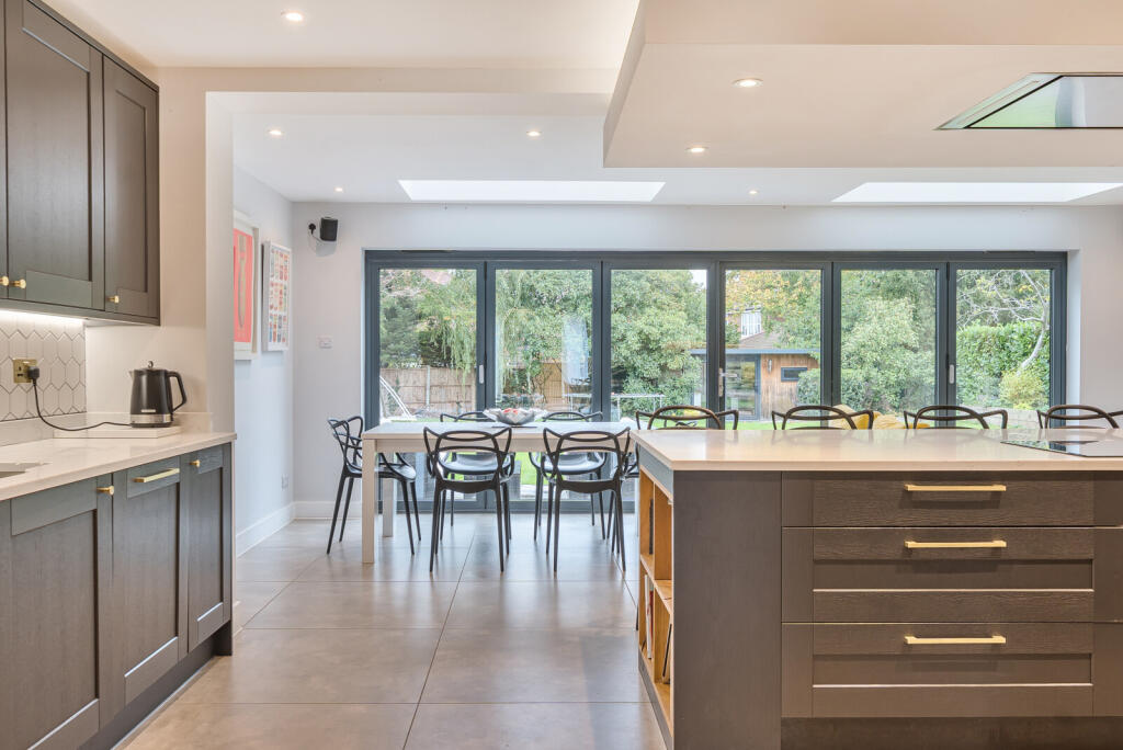 1365825-13-68ef6e...