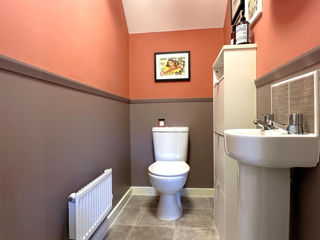 Ground Floor W.C 621