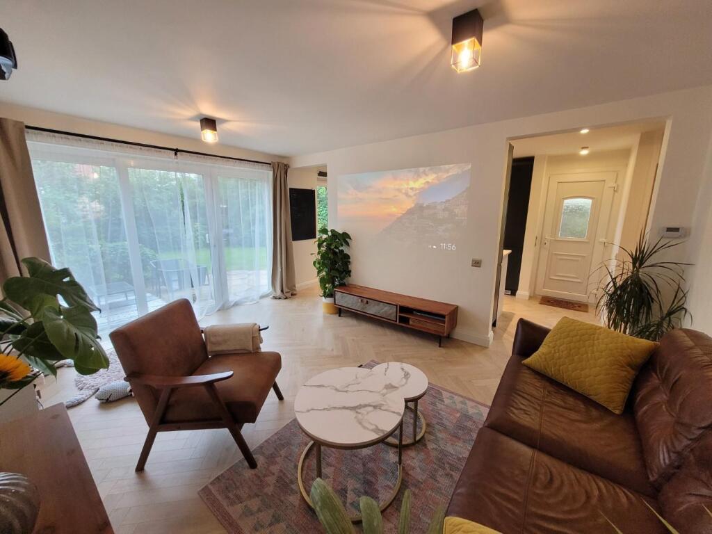 Main living room.jpg