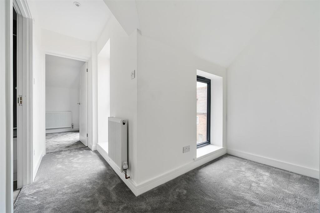 Valentine Cottage First Floor Hallway.jpg