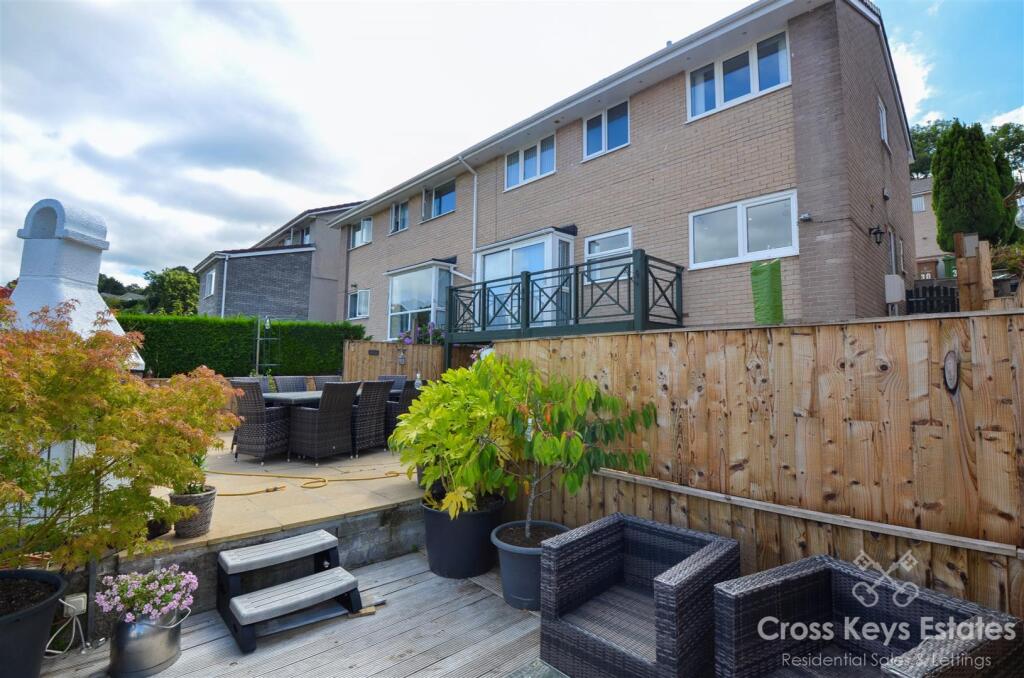 Garden/Stunning Views