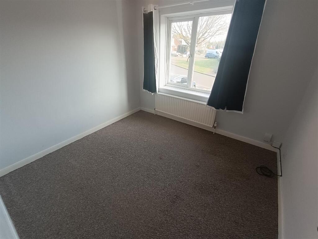 Bedroom 3 .jpg