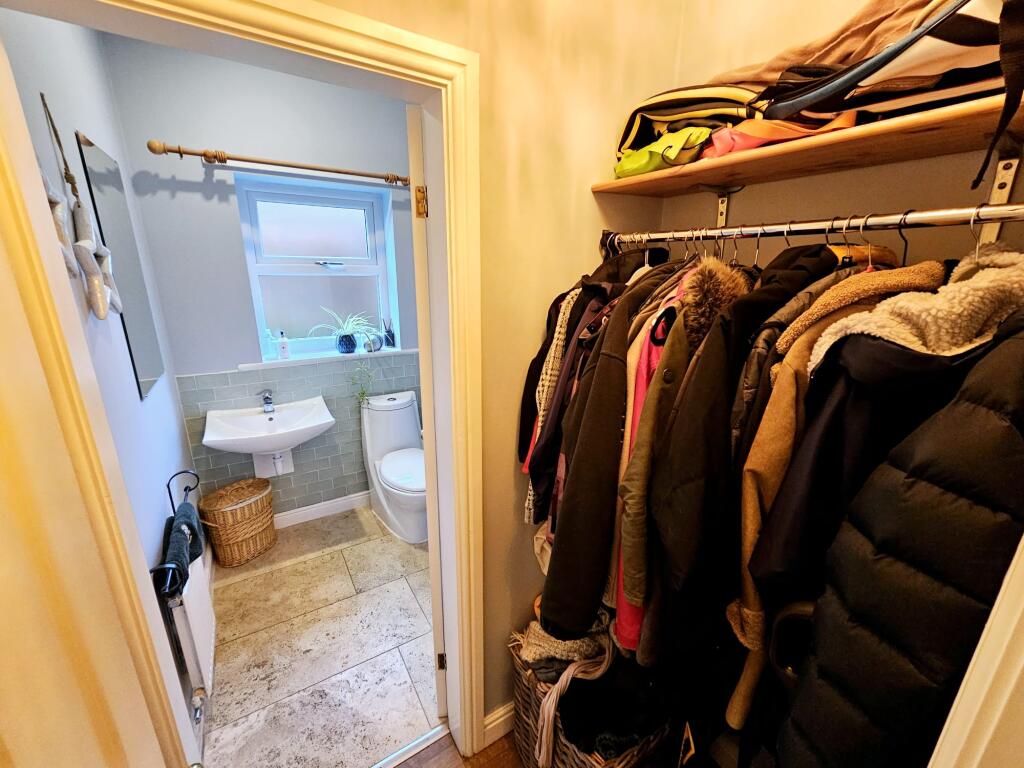 8813dcc8-8bfa-4f26-b2da-c85b56aa91a1