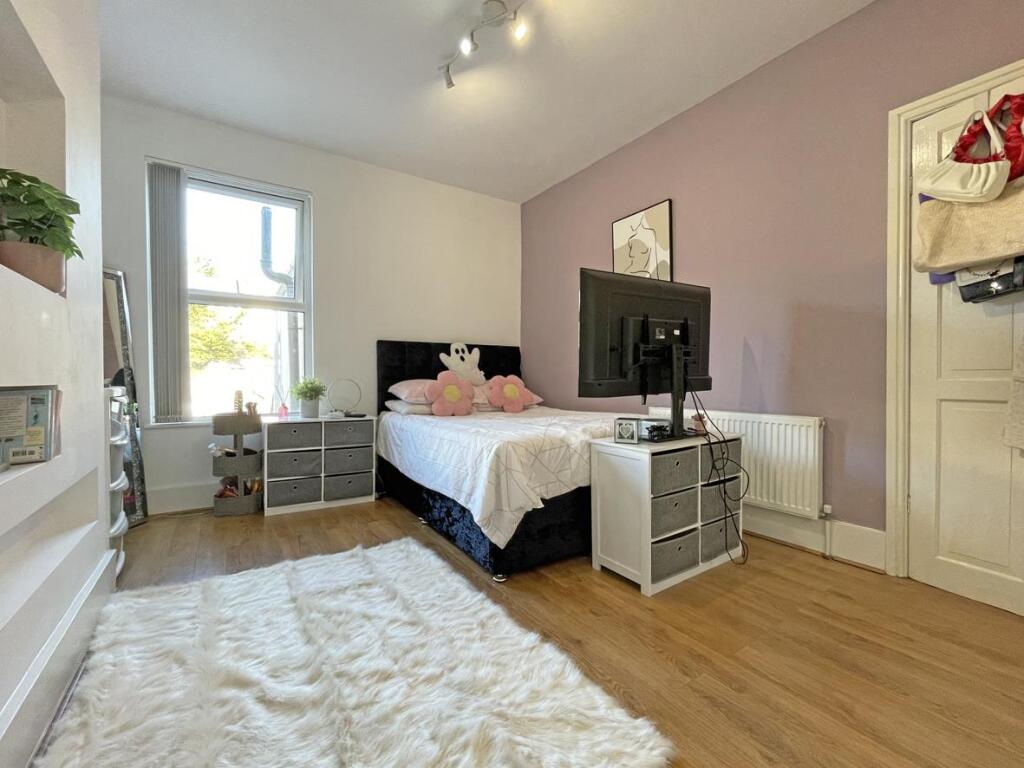 St Levan Road 142 - Bedroom Two.jpg