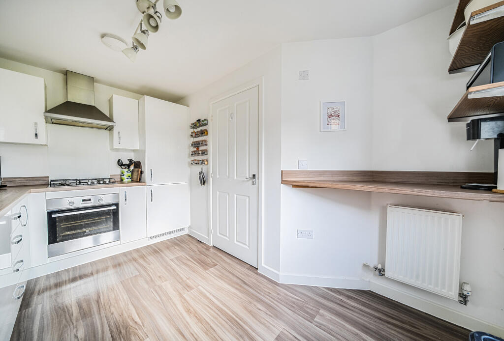 1361039-7-68da98b...