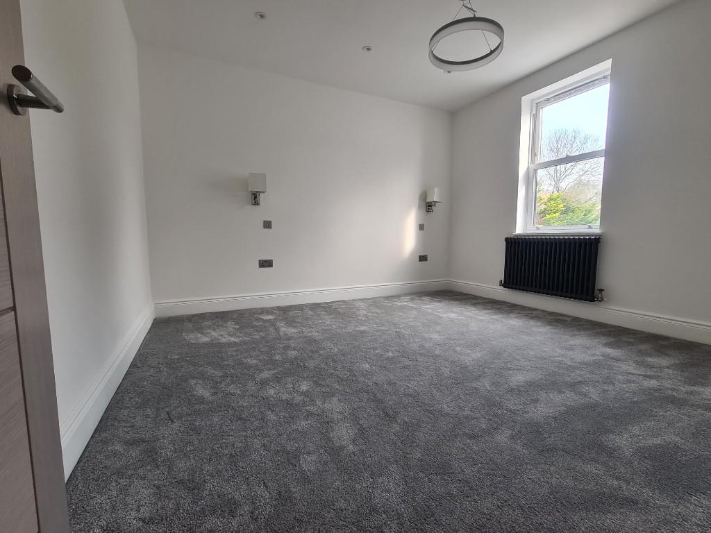 Middle Bedroom