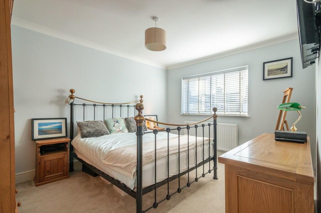 26 Oxford Street-...