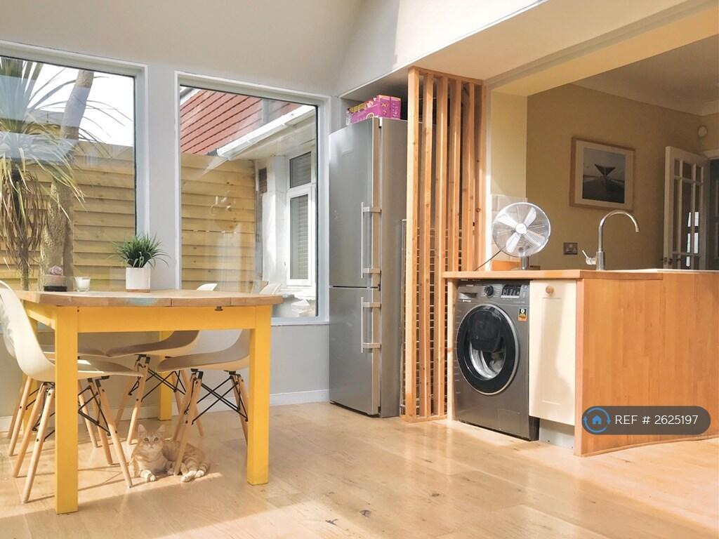 Open Plan Dining Areas