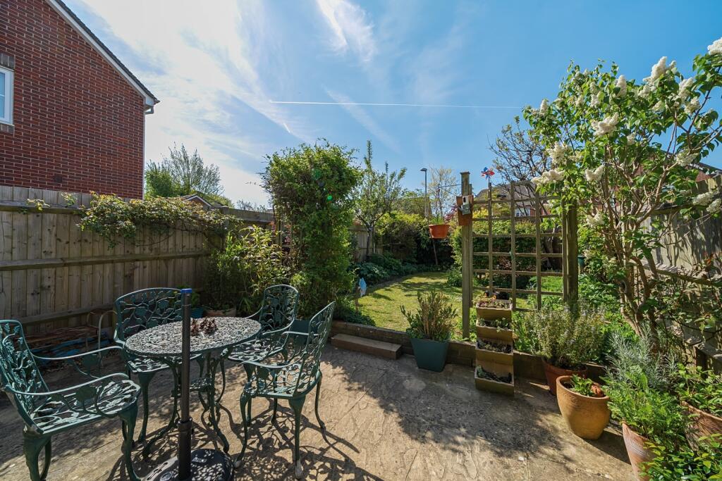 EweMove Basingstoke Estate Agents 