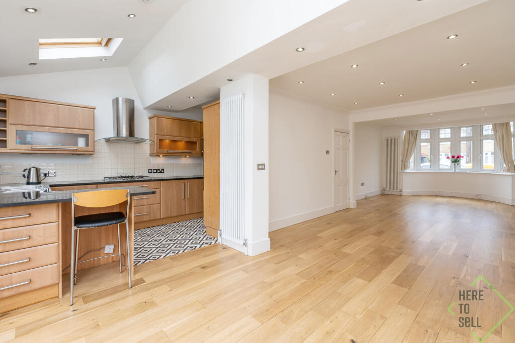 39 Kilvinton Drive, Enfield, EN2 0BE-7