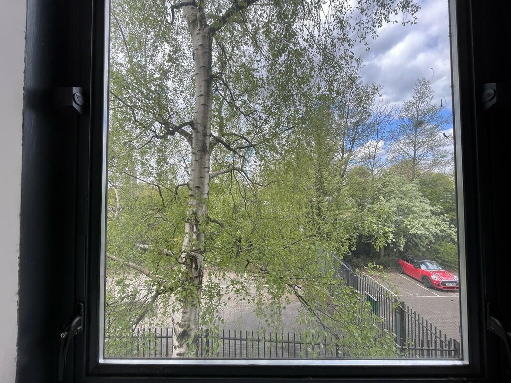 19 Sandringham Ho...