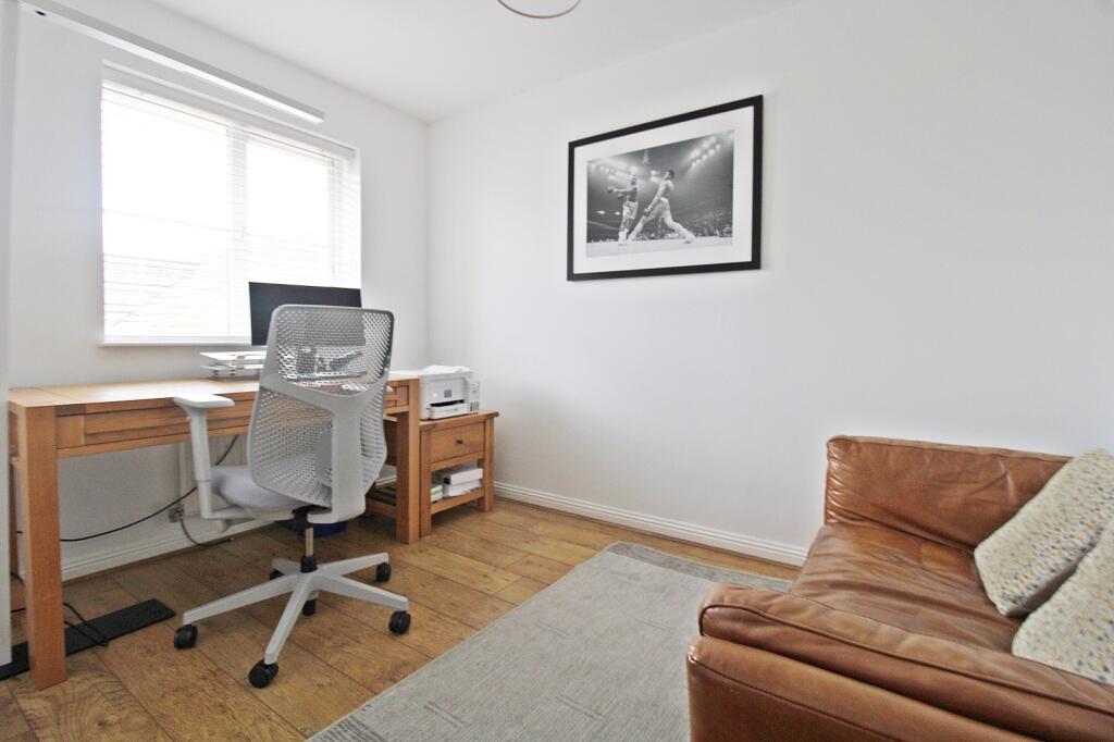 Bedroom 4 /Home Office