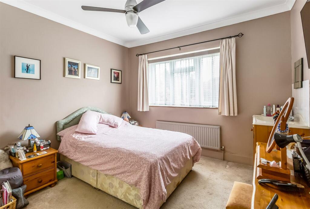 1-Oakhill-Road-12.jpg