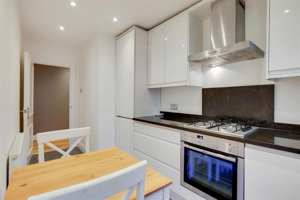 2_Kitchen-1.jpg
