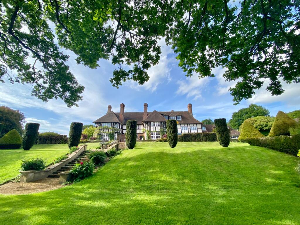 Ashton House