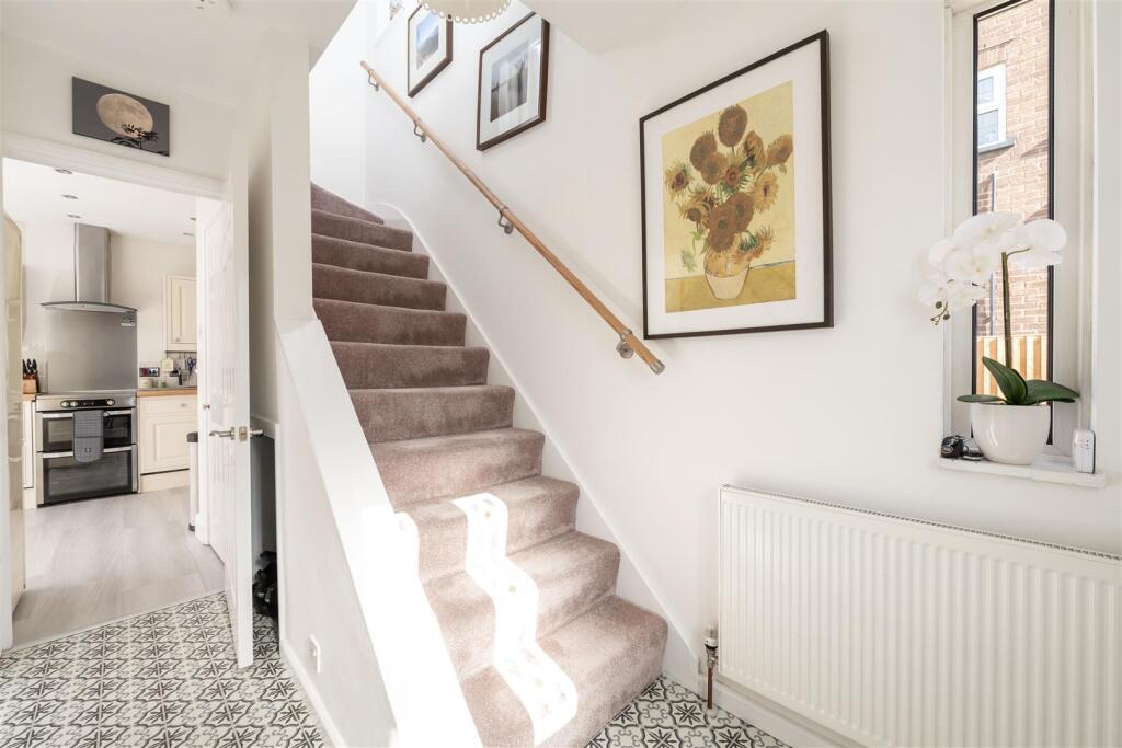 35 Bearton Green-05.jpg
