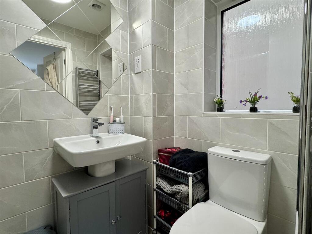 En-Suite Shower Room