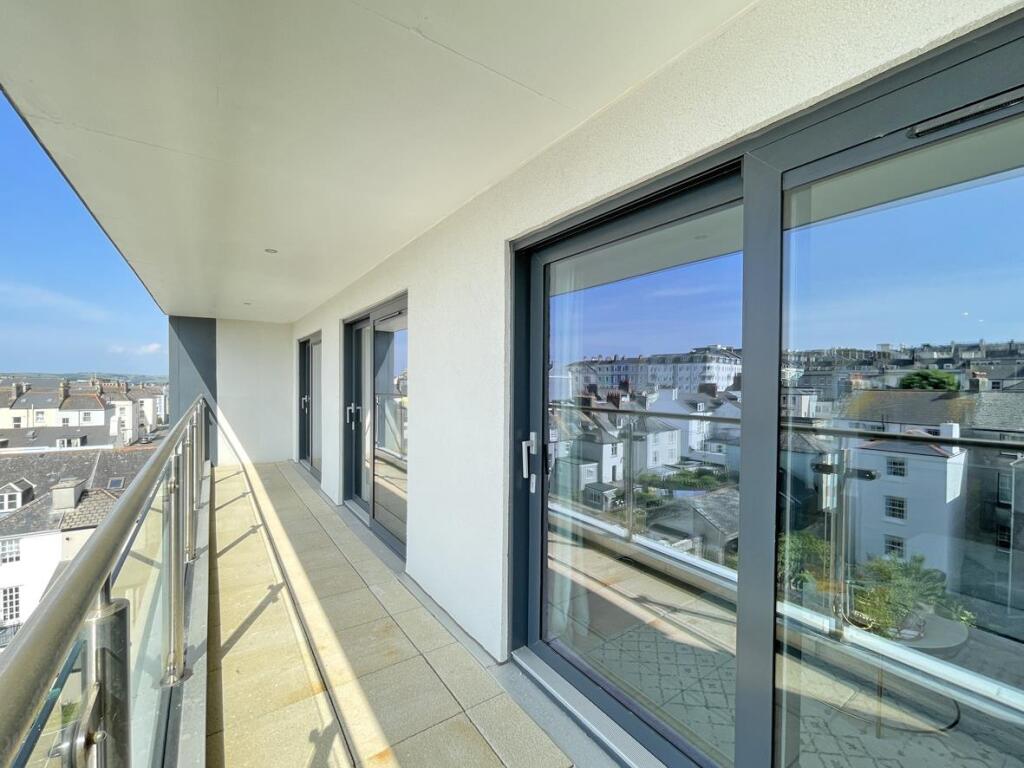 Peirson House 63 - Balcony.jpg