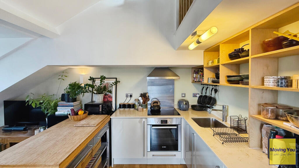 Kitchen/ dining/ lounge