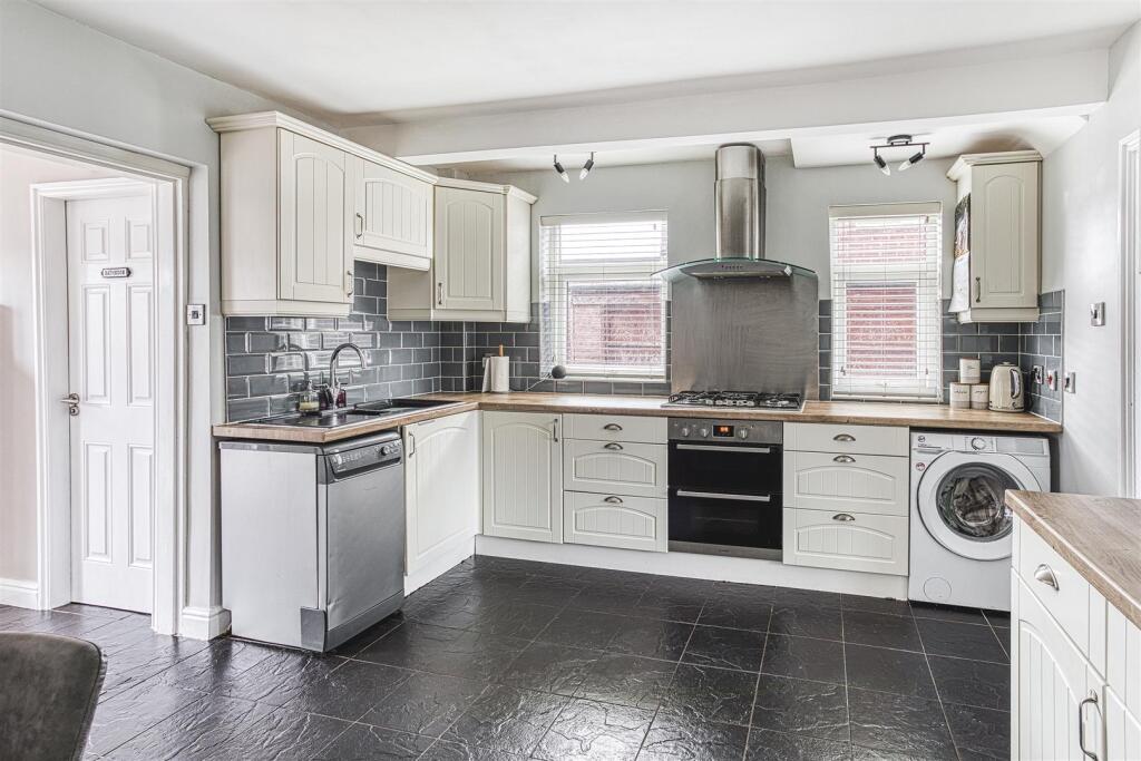 2025-11-26 15.55.02_HDR.jpg