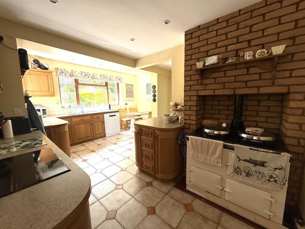 6 the pingle kit 5.jpeg