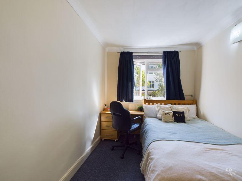 Bed 4