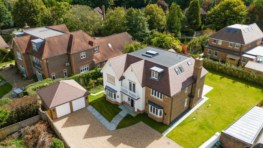 CHATALET DRONE- (2).jpg