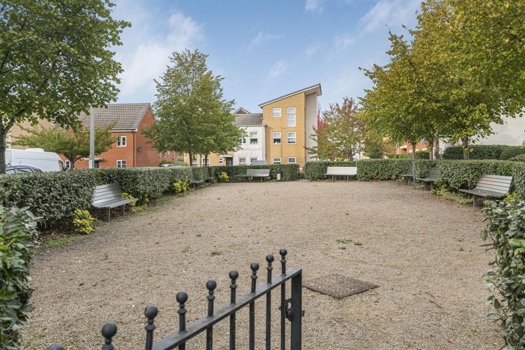 Communal Grounds